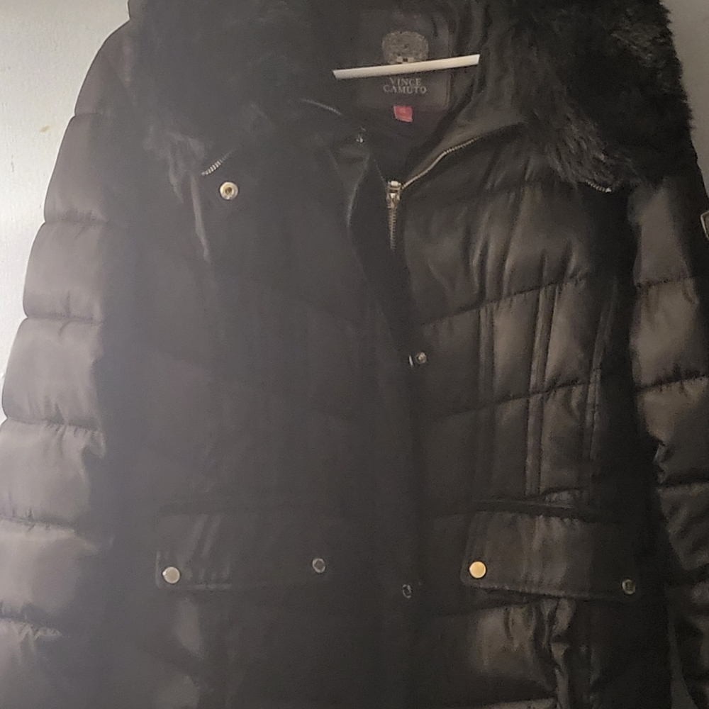 Woman's winter Vince camuto heavy puffer